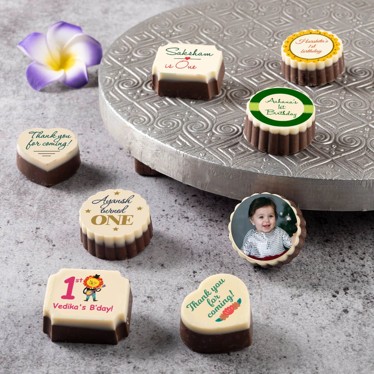 Wooden lid branding on 1st birthday party return gifts bulk box