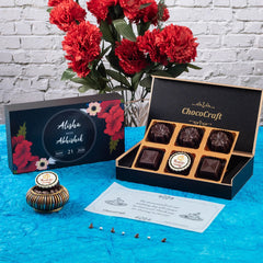 Single printed chocolate in a personalized wedding gift box