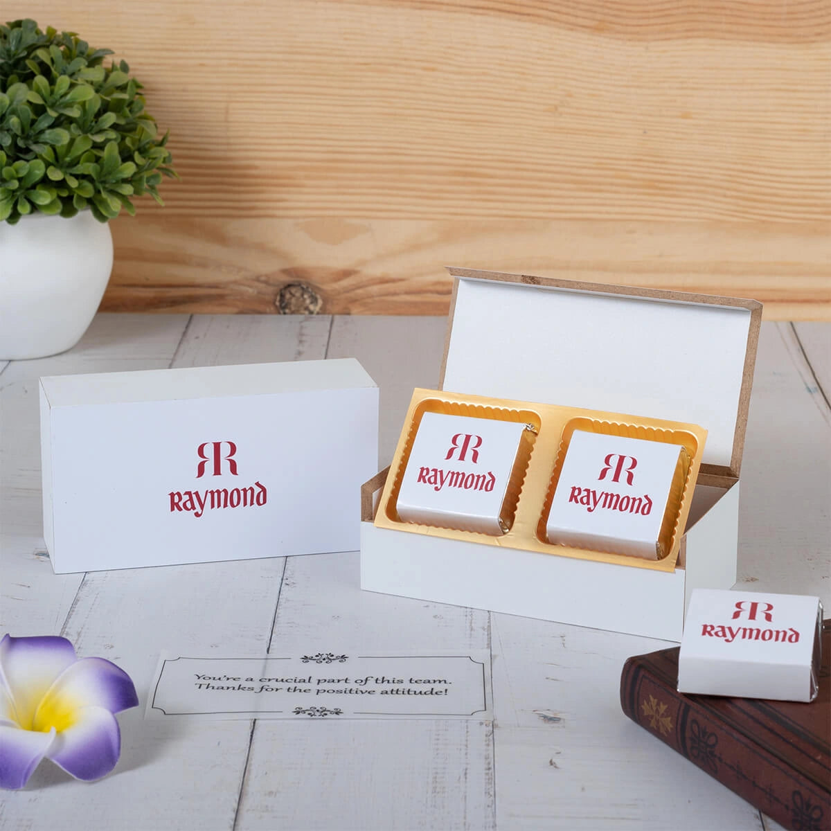 Compact 2-piece chocolate box for corporate gifting
